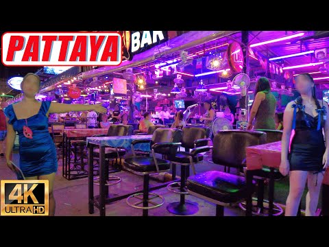 [4K] Pattaya Tree Town & Soi Buakhao Night Scenes ,  Soi New Plaza | August 2022 Thailand