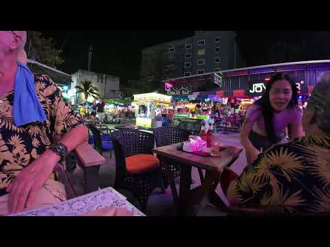 (not) Live from Tree Town Pattaya | Andy Wright Travel | TA12